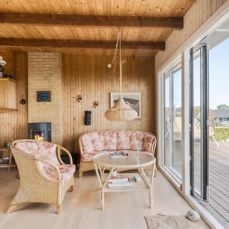 3 Bedroom Stunning In Frorup